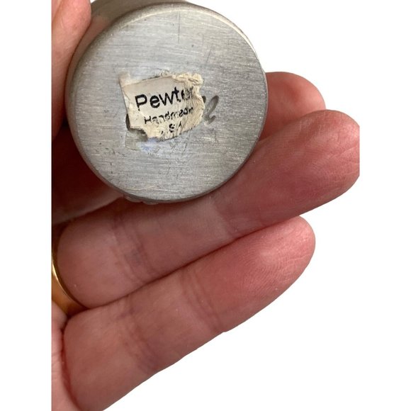 Hugs & Kisses Game Set tic-tac-toe NWT Pewter Mini Round Tin ©️Jill Made In USA - Picture 3 of 7